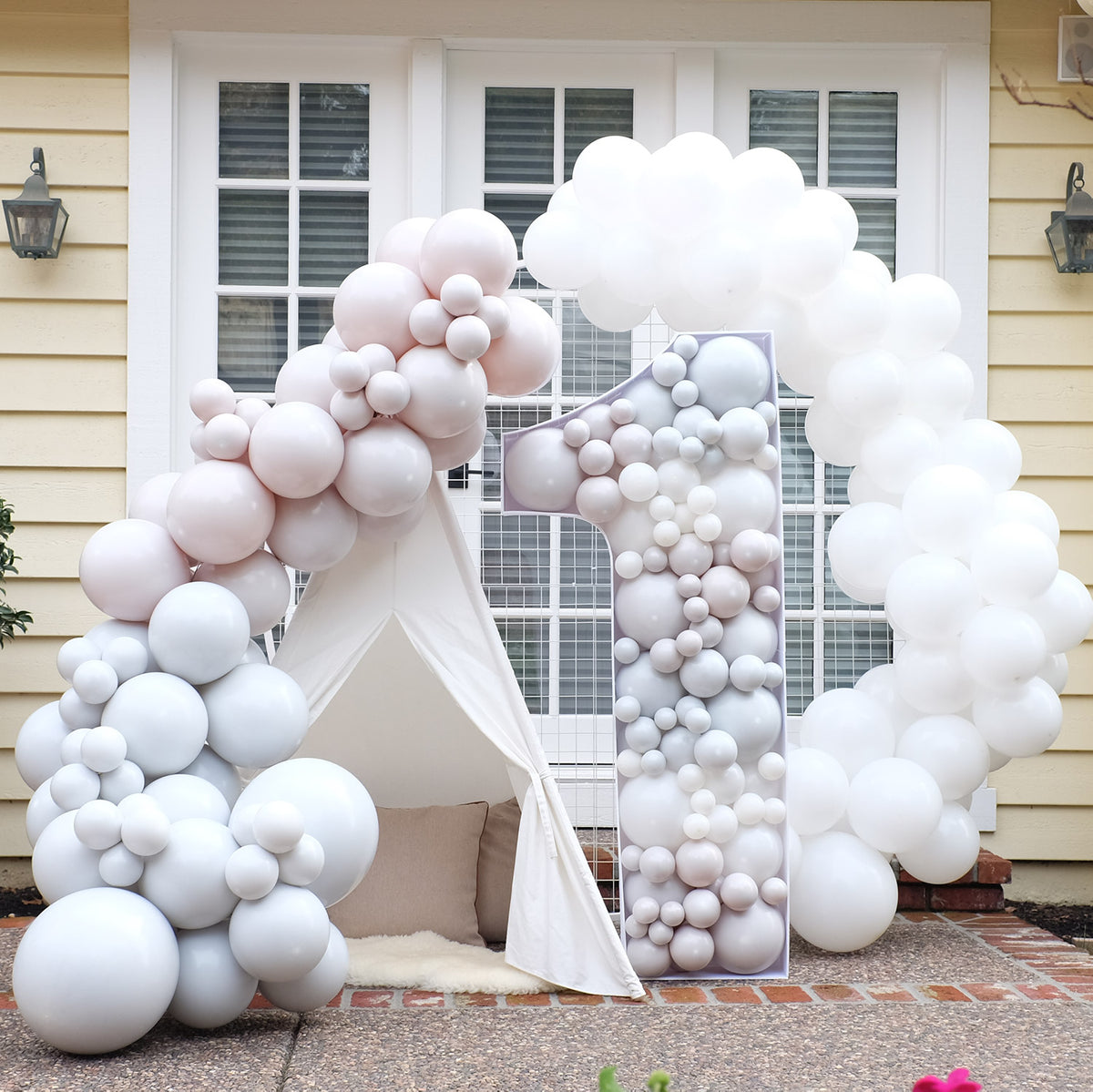 balloon garlands
