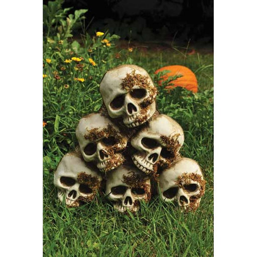 Décoration de jardin d'Halloween pyramide de crânes de 46 cm