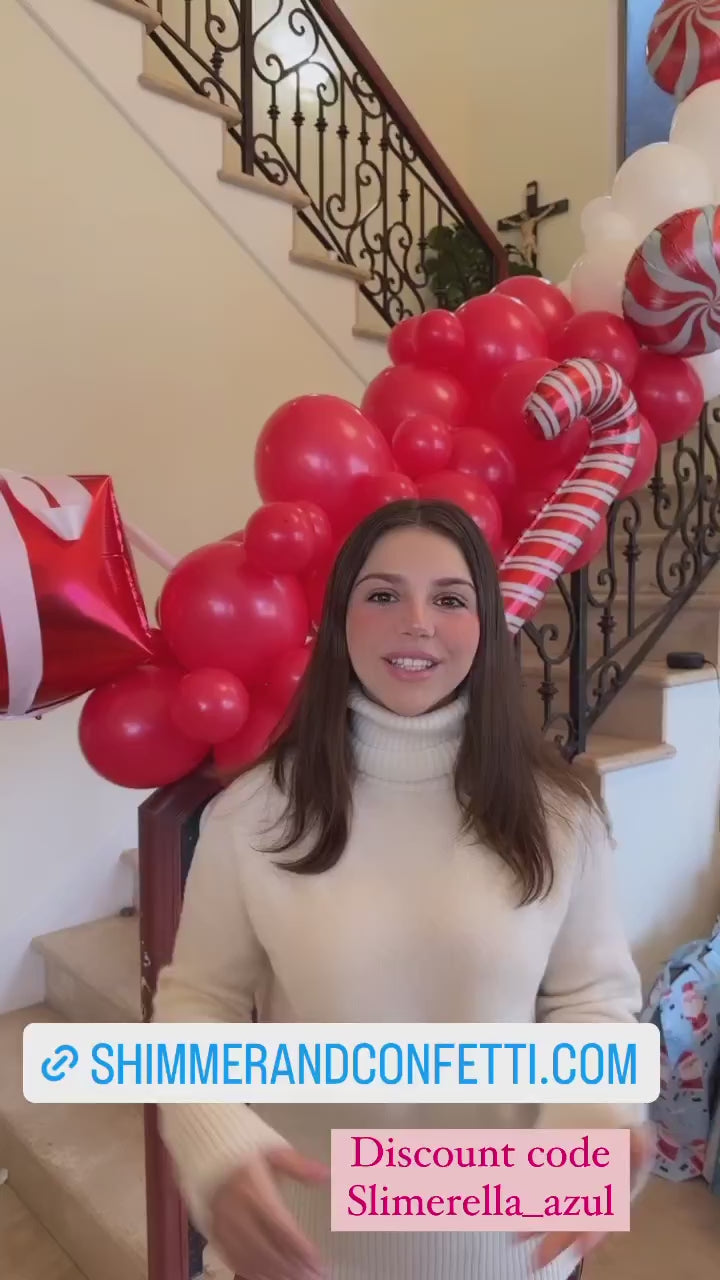 Kit d'arc et de guirlande de ballons de Noël rouges et blancs de 16 pieds avec canne en bonbon, ballons de bonbons à moulinet, ballons cadeaux et étoiles argentées 
